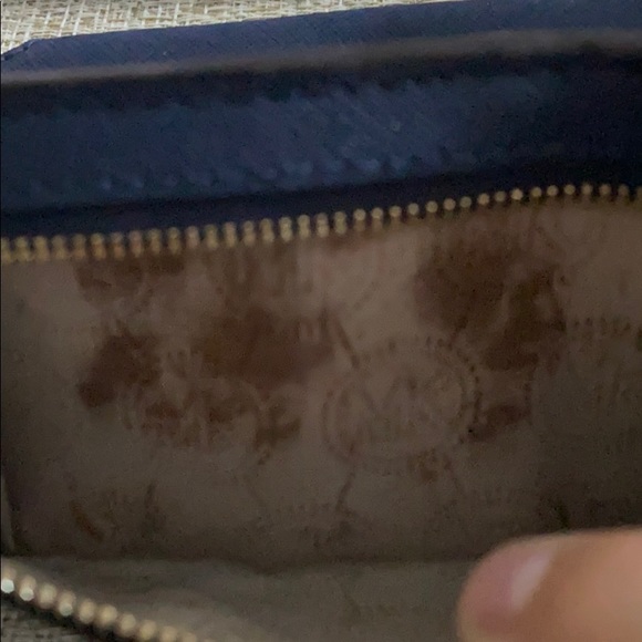 Michael Kors iPhone Wallet - Picture 4 of 4